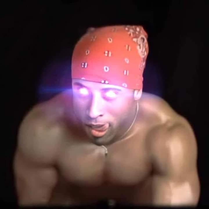 Ricardo พี่โต licking.JPG